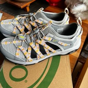 Chaco NWT slip on sandals